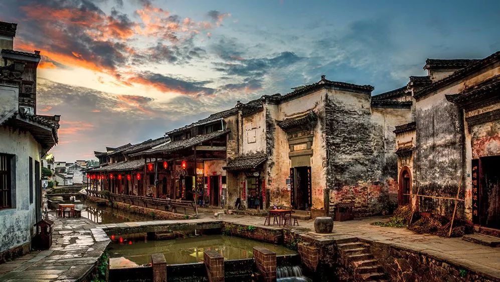 古鎮(zhèn)情懷：30個(gè)古鎮(zhèn)愿有人與你一起踏足！