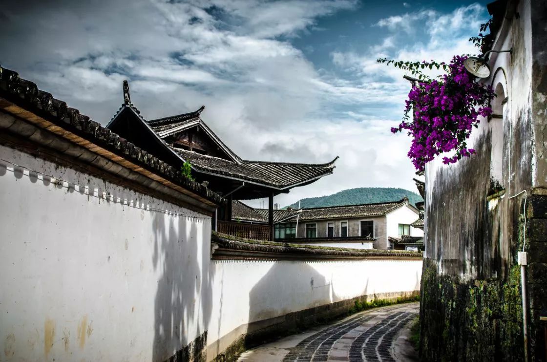 古鎮(zhèn)情懷：30個古鎮(zhèn)愿有人與你一起踏足！