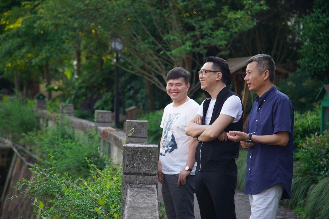 點(diǎn)叁民宿，千島湖坐船賞景豈不詩意？