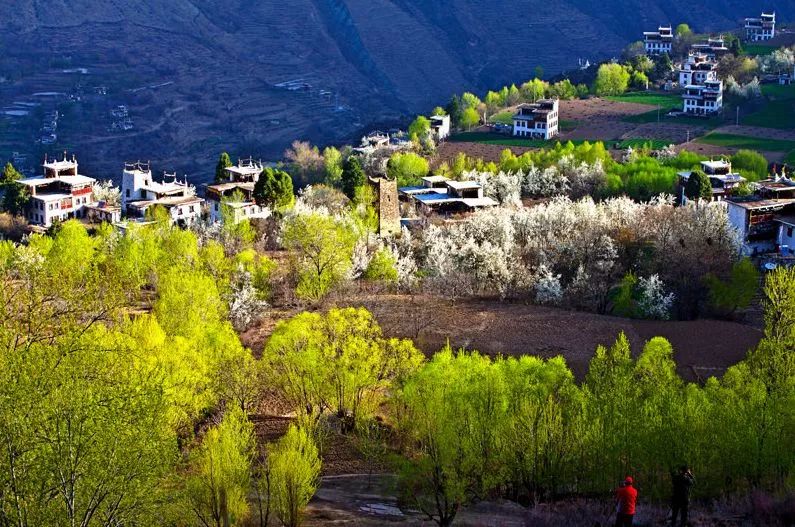 遇見(jiàn)中國(guó)最美的風(fēng)景，30個(gè)景色宜人的地方！