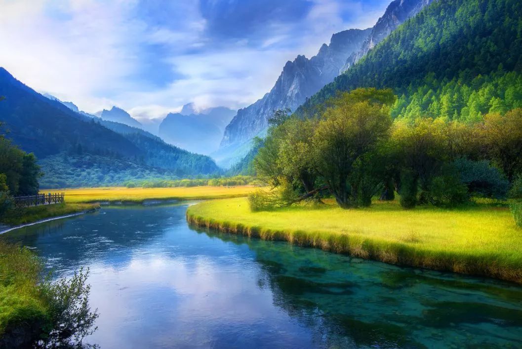 遇見(jiàn)中國(guó)最美的風(fēng)景，30個(gè)景色宜人的地方！