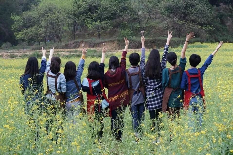 廣州·菁木山舍，有個木屋開滿鮮花看花開花落