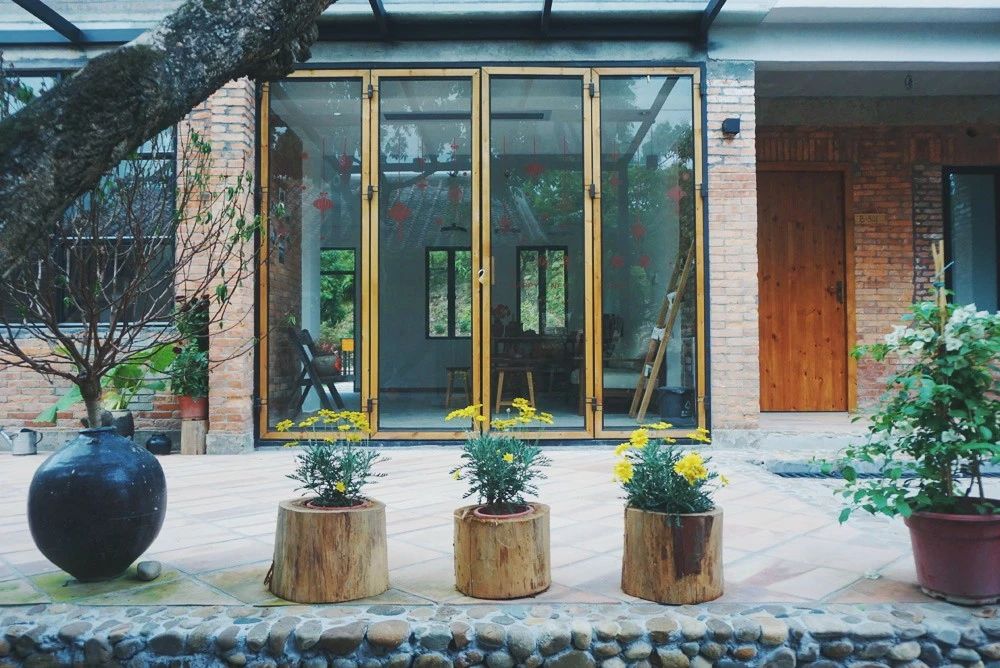 廣州·菁木山舍，有個(gè)木屋開(kāi)滿(mǎn)鮮花看花開(kāi)花落