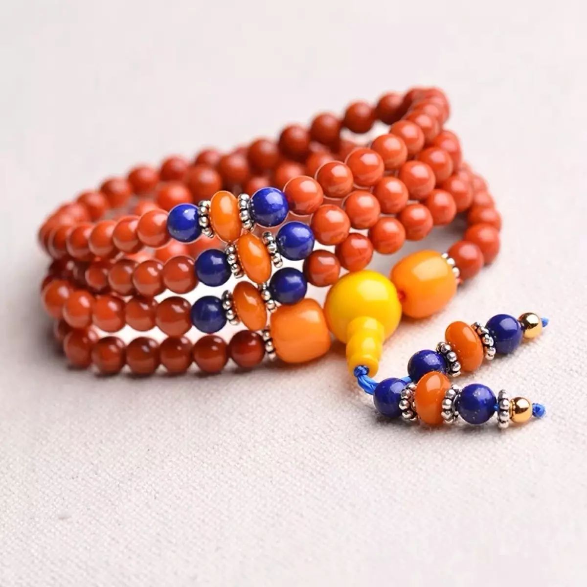 迷戀的紅，南紅手串之美！