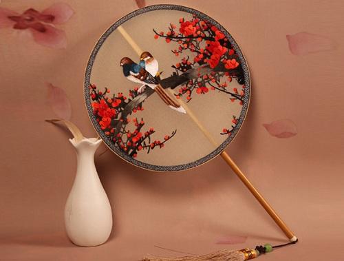 扇子輕搖，自古多風(fēng)雅！