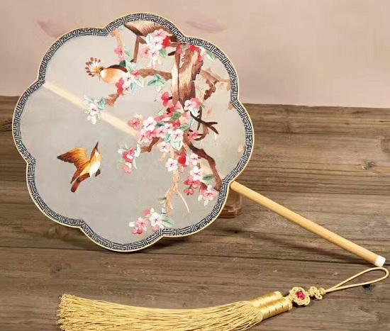 扇子輕搖，自古多風(fēng)雅！