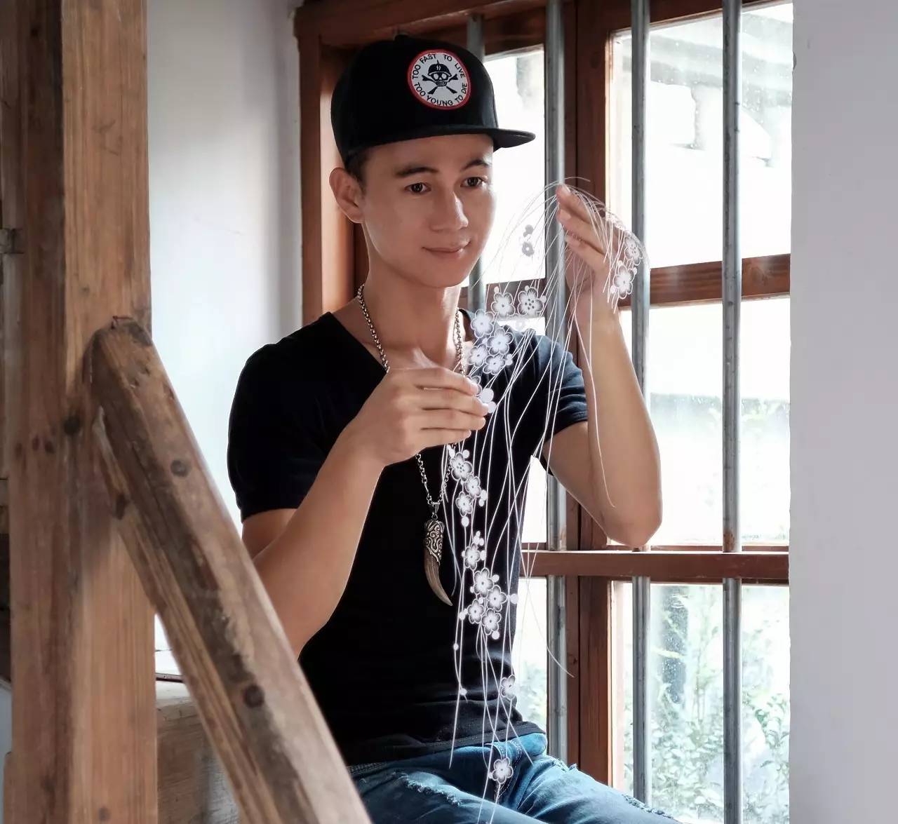 剪紙藝術(shù)作品：一次鏤空一根線條的信仰！