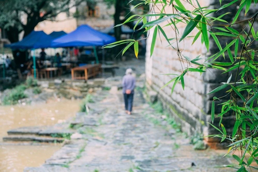 古鎮(zhèn)游玩，有一種說走就走的旅行