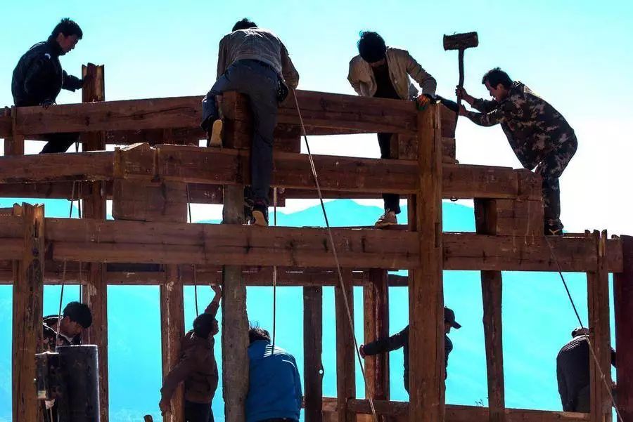 麗江·白馬里，千年古城化作最美背景