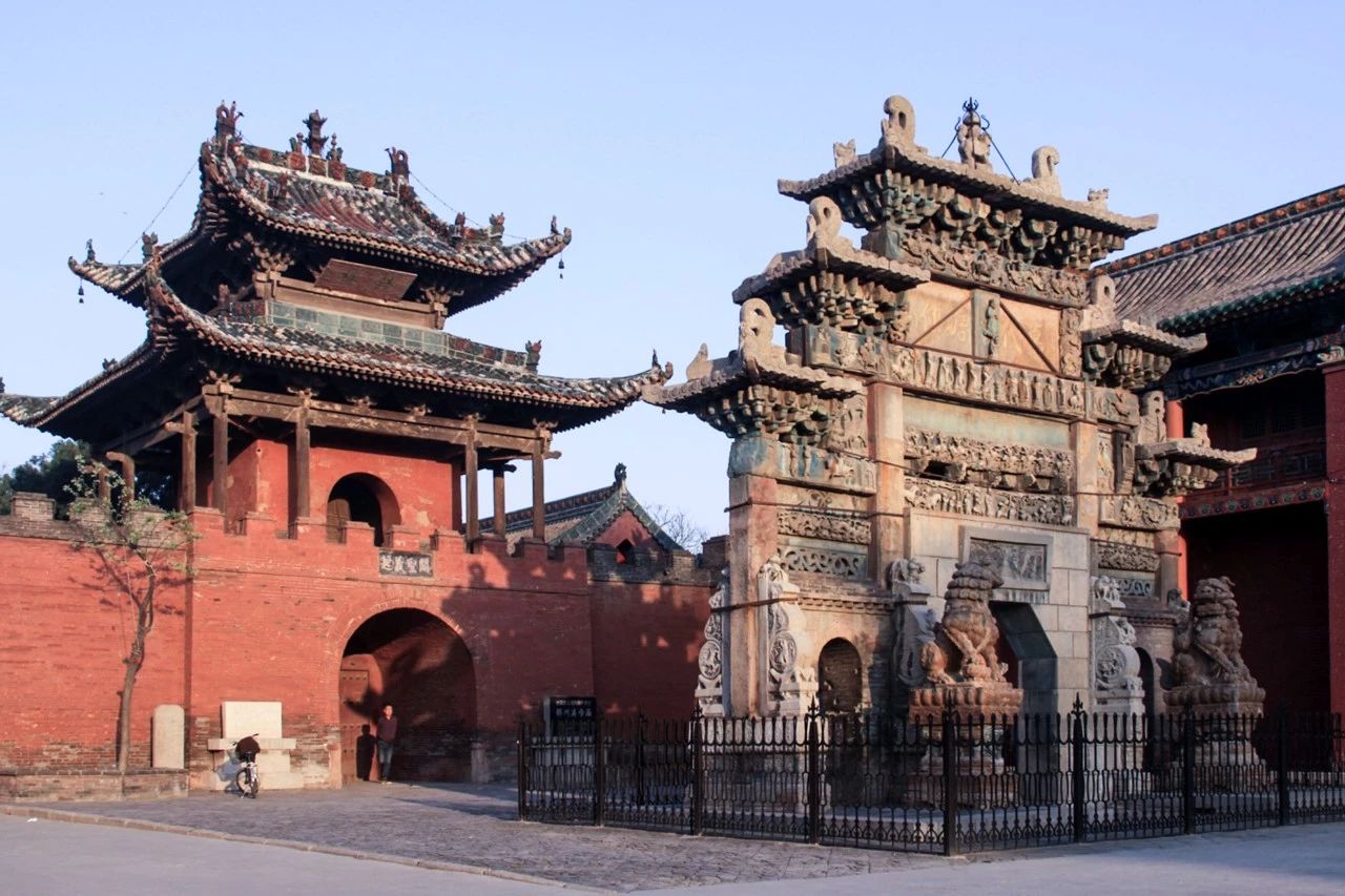 用繪畫記錄寺廟建筑：愛上了山西的古建筑