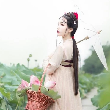 提籃采蓮女生頭像，唯美古風(fēng)真人頭像