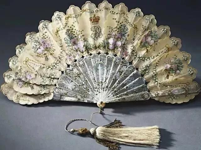 至雅至俗的扇子：淺談扇子的來(lái)世今生！