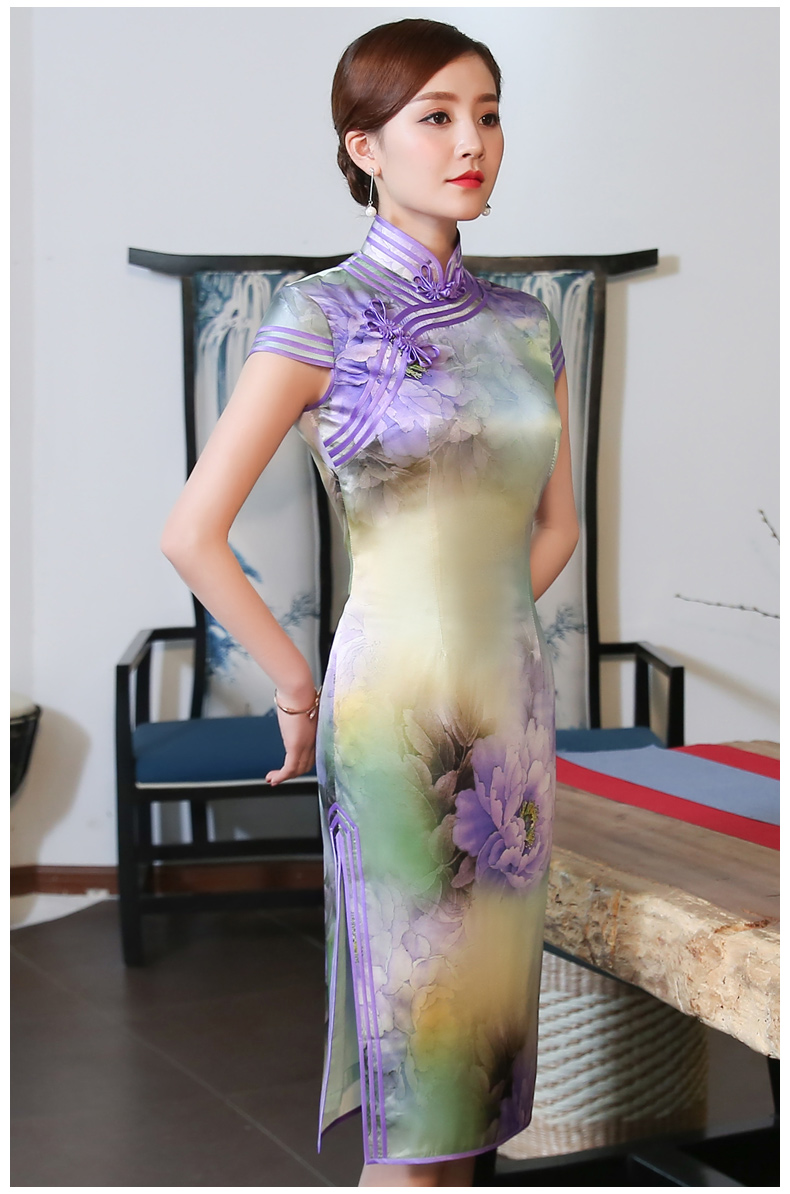 高貴紫清旗袍，唯美嬌艷旗袍裙