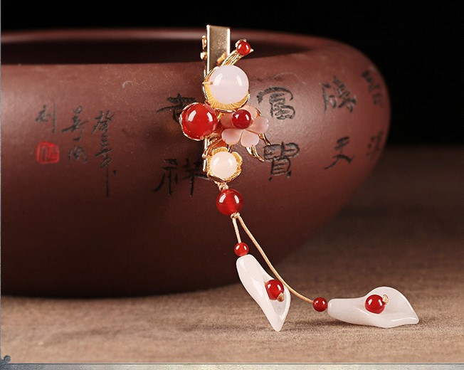 馬蹄蓮吊墜發(fā)夾，優(yōu)雅念初頭飾