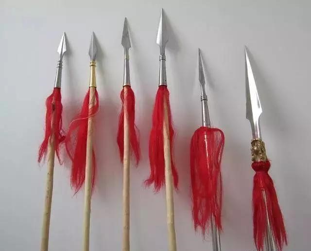 為何古人要在槍上裝個(gè)紅纓？了解紅纓槍兵器