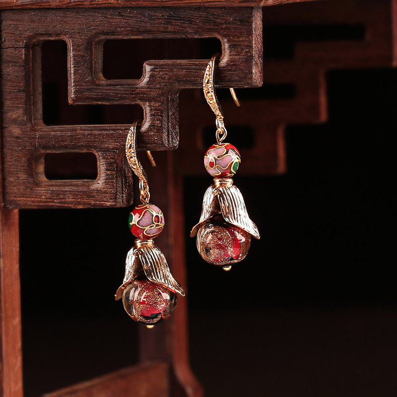 香艷欲滴的古風耳環(huán)，煥發(fā)東方嬌雅風情