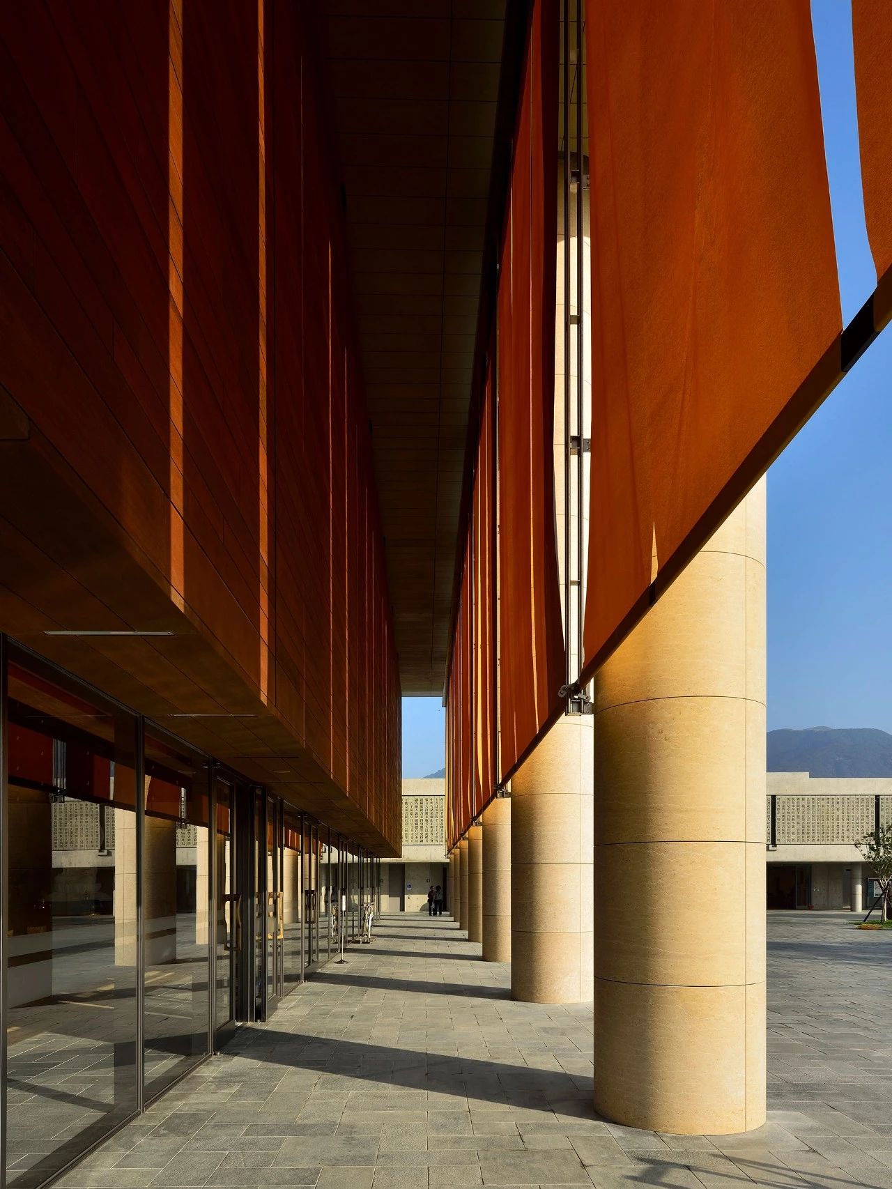 28000m2神秘寺廟-水月道場(chǎng)，吸引百萬(wàn)人朝拜