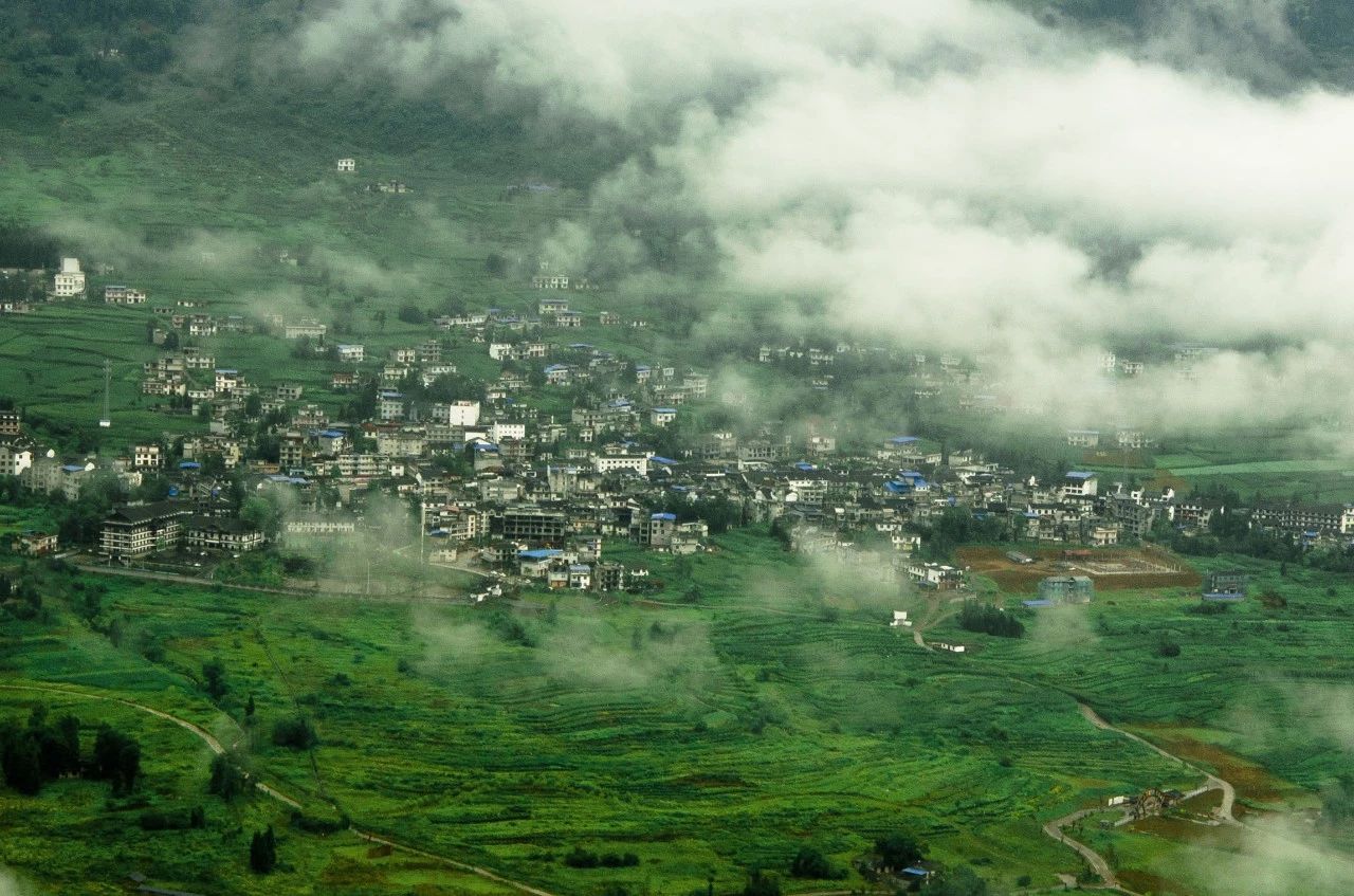 西顧·望城山居，闖入仙境等待一場(chǎng)花開(kāi)的心動(dòng)