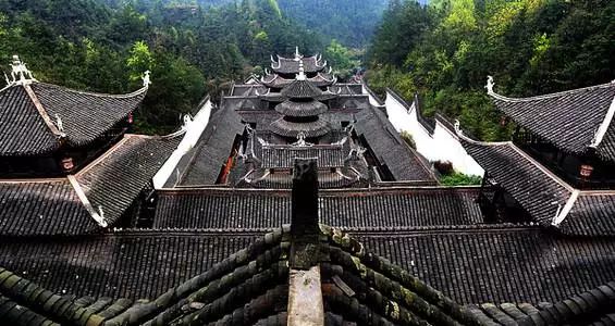 西顧·望城山居，闖入仙境等待一場花開的心動