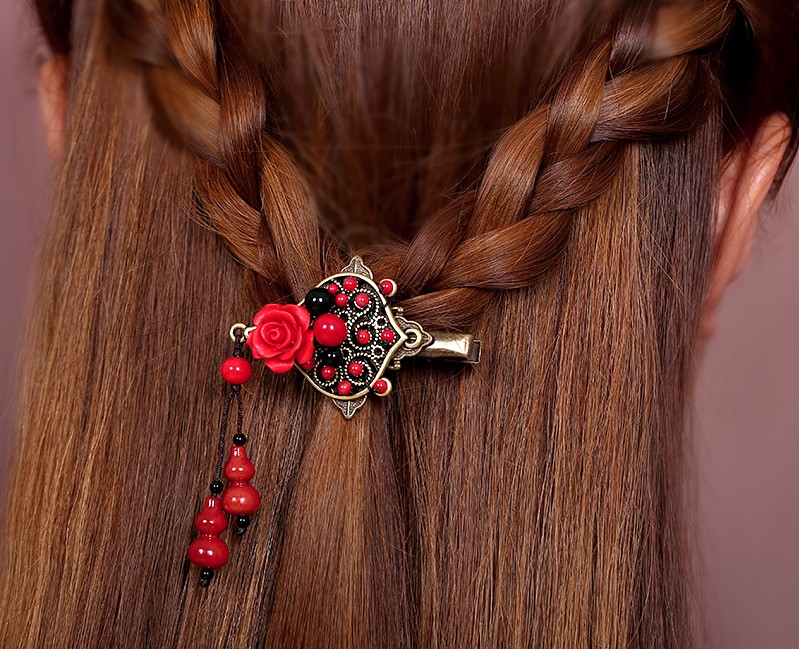 紅色雕漆復(fù)古頭飾，玫瑰花朵發(fā)夾