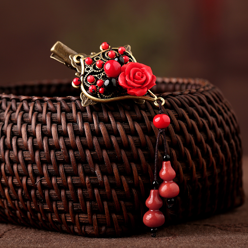 紅色雕漆復(fù)古頭飾，玫瑰花朵發(fā)夾