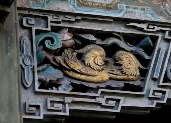 品味木雕藝術(shù)：感受中式老房的匠心之美！