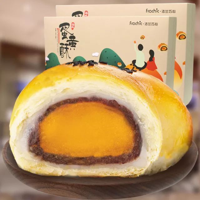 特色美食海鴨蛋黃酥：讓人上癮的蛋黃酥！