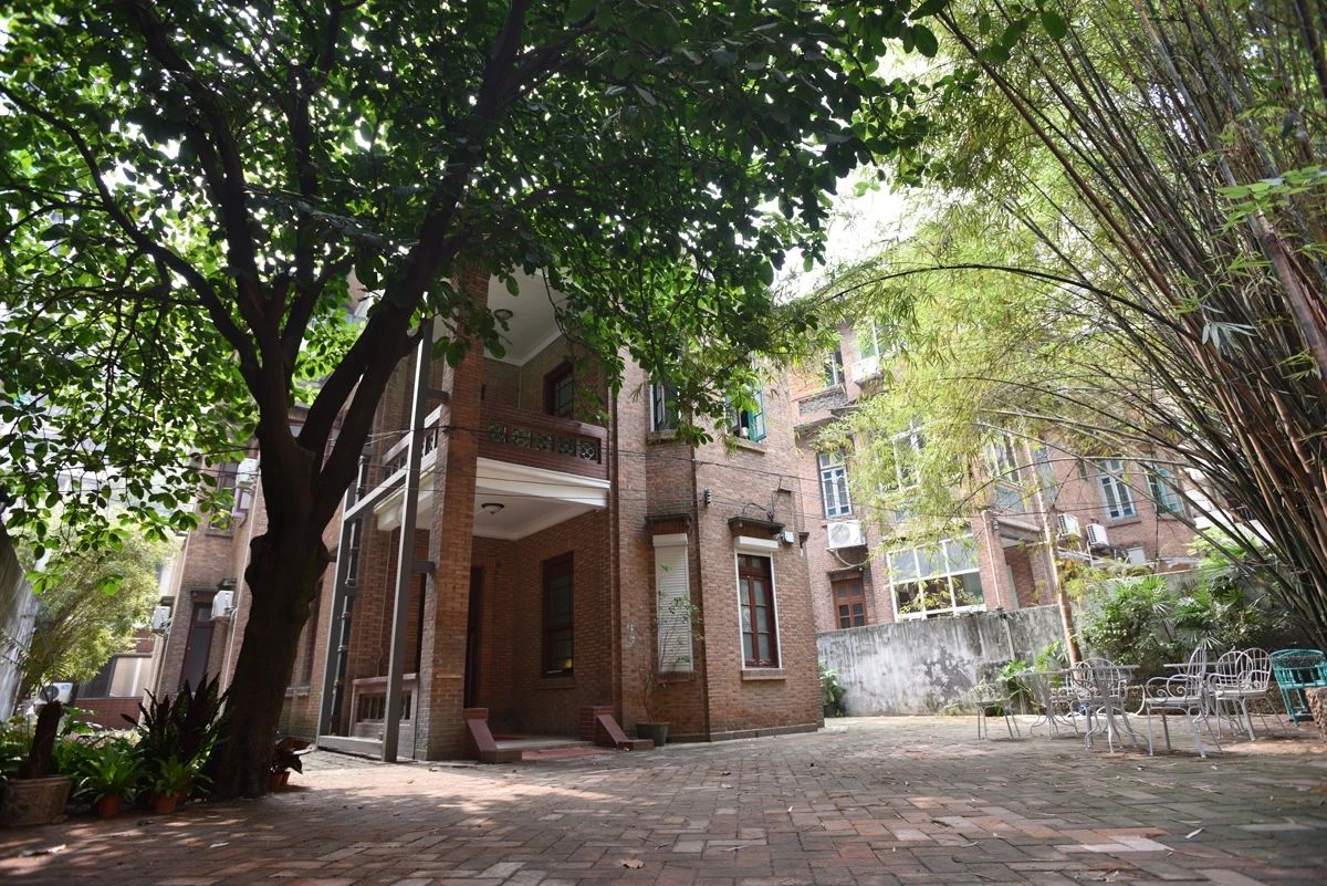 覺園1984，創(chuàng)造一個時空錯亂的夢境