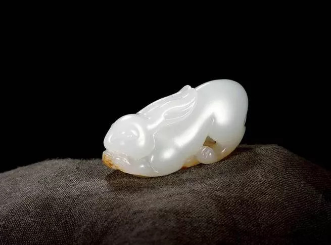 挑選好的和田玉作品，尋找稱心如意的玉石