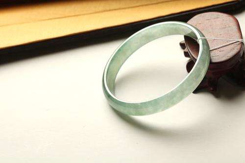 中國(guó)古代十大定情信物飾品，何以結(jié)恩情？