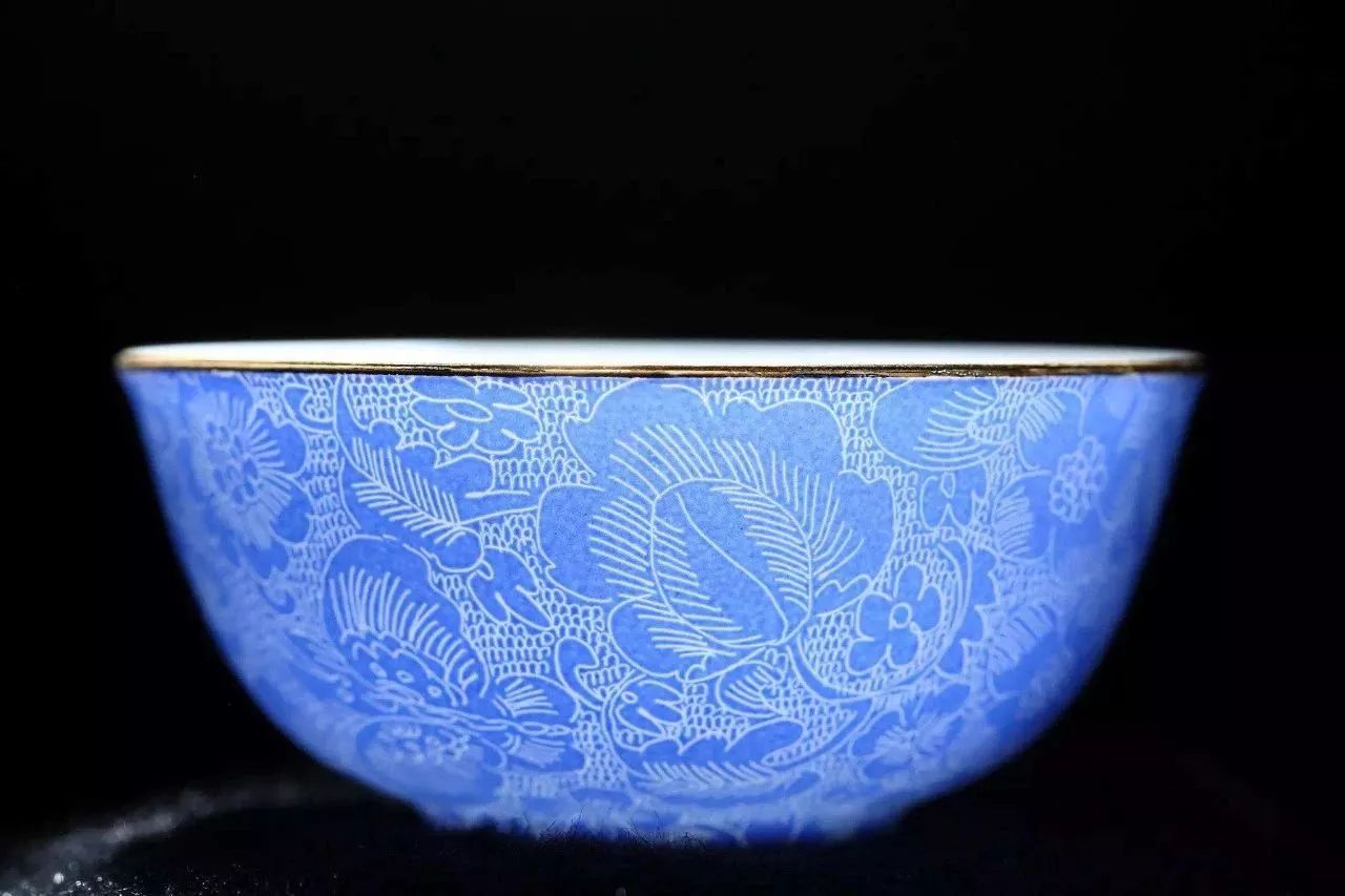 粉彩扒花工藝：細膩絕妙的陶瓷工藝！