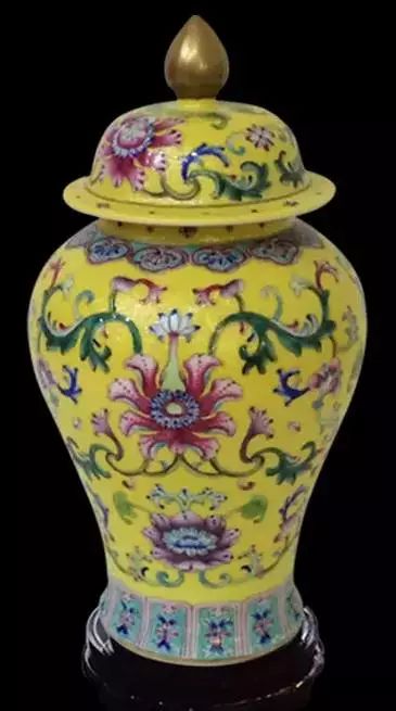 粉彩扒花工藝：細膩絕妙的陶瓷工藝！