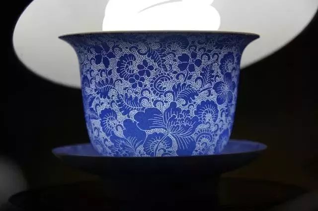 粉彩扒花工藝：細膩絕妙的陶瓷工藝！