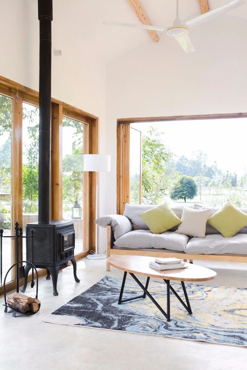 一所茶園里的民宿，過著鄉(xiāng)下悠閑愜意的日子