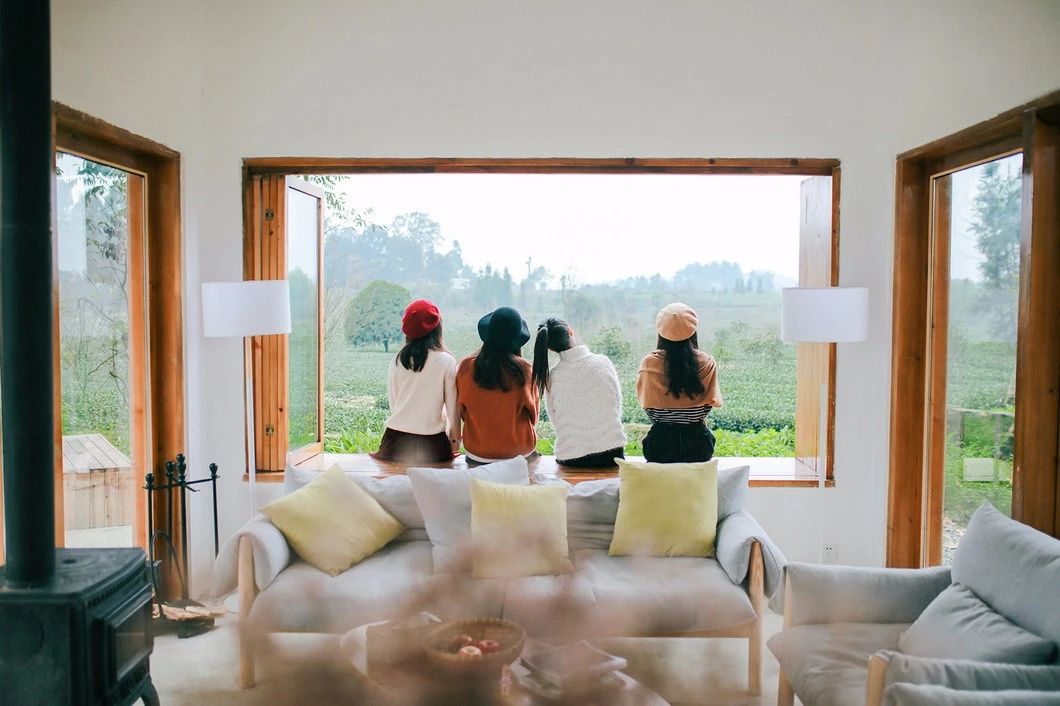 一所茶園里的民宿，過著鄉(xiāng)下悠閑愜意的日子