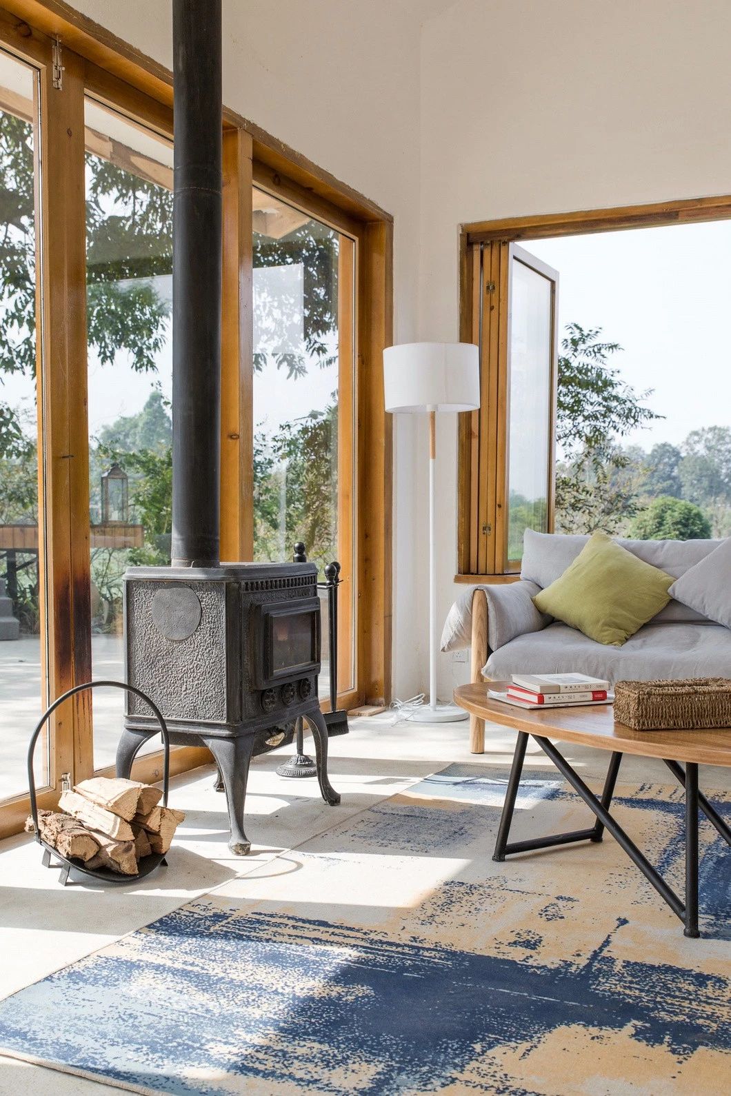 一所茶園里的民宿，過著鄉(xiāng)下悠閑愜意的日子