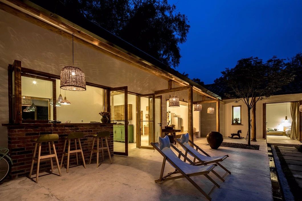 一所茶園里的民宿，過著鄉(xiāng)下悠閑愜意的日子