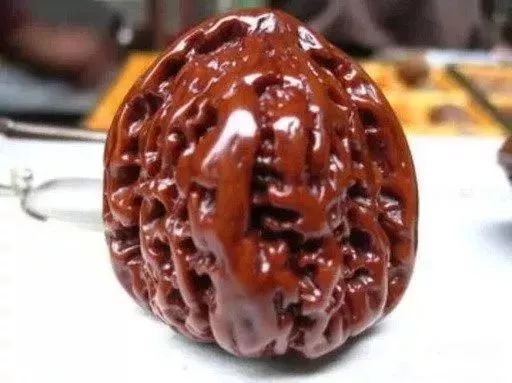 如何辨別真假核桃？五招辨別真假的方法