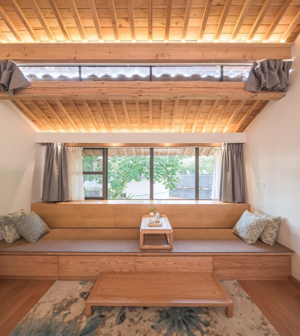 安吉·仁里息心廬，擁泉而居枕山而眠!