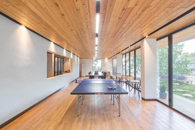 安吉·仁里息心廬，擁泉而居枕山而眠!