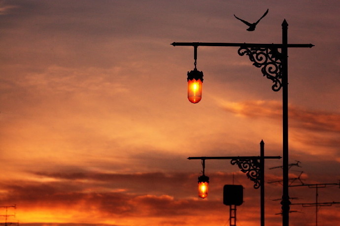 中式燈具之美，美燈配美景美哉