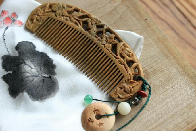 一組古風(fēng)梳子飾品，品味古典韻味之美