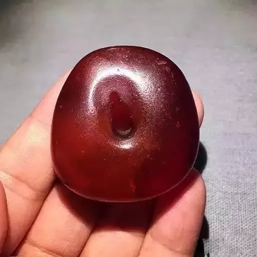 解析老蜜蠟的蠟質(zhì)大全，帶你全面了解蜜蠟種類