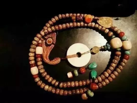 如何盤(pán)出包漿星月菩提？驚艷菩提包漿的全過(guò)程