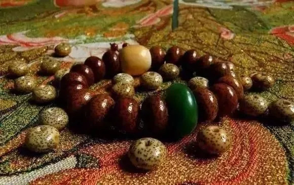 如何盤(pán)出包漿星月菩提？驚艷菩提包漿的全過(guò)程