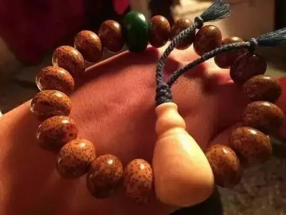 如何盤(pán)出包漿星月菩提？驚艷菩提包漿的全過(guò)程