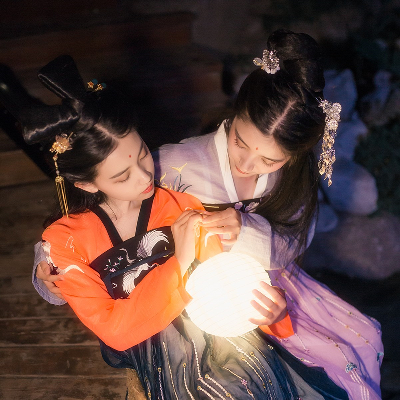 相知相伴女子古裝人物攝影