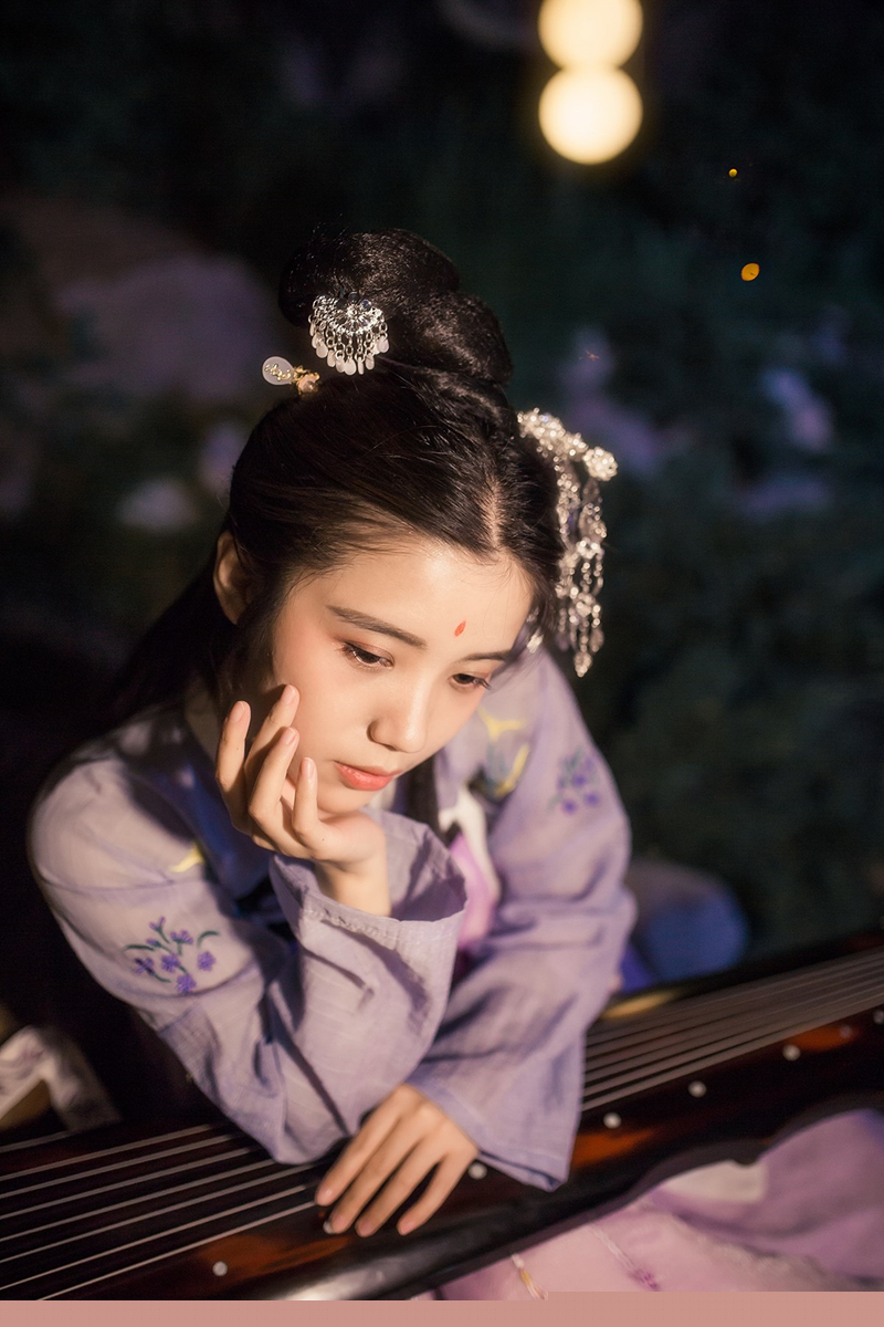 相知相伴女子古裝人物攝影