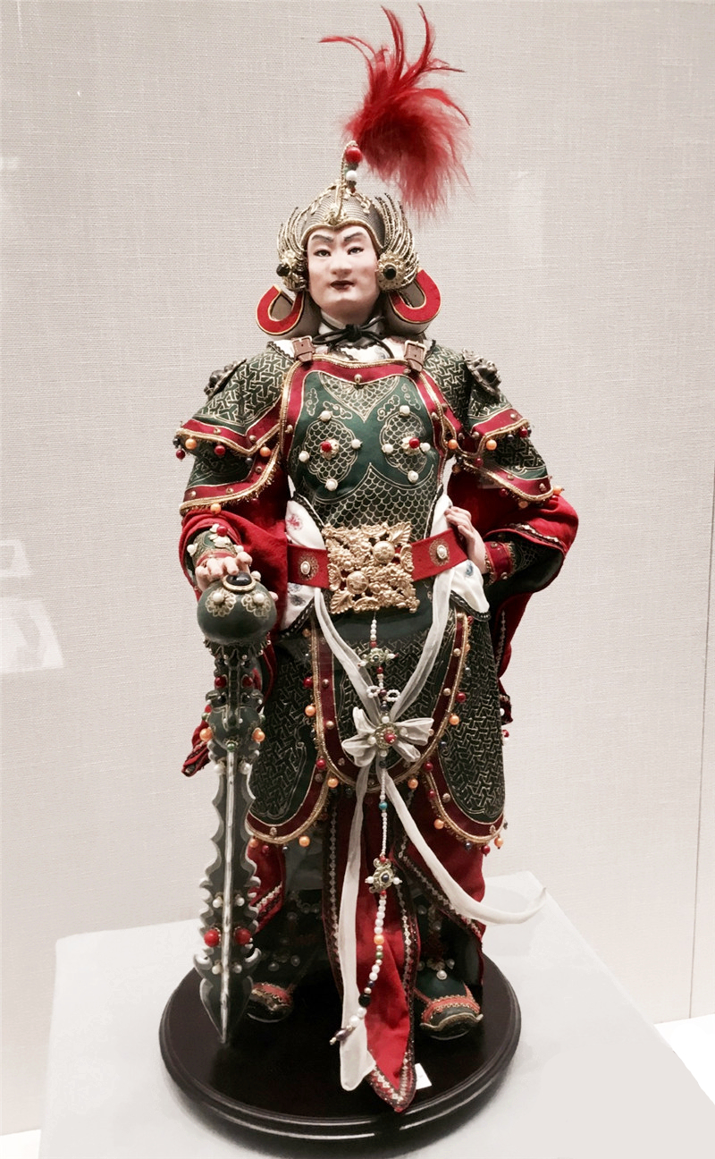 中國傳統(tǒng)工藝品，絹人