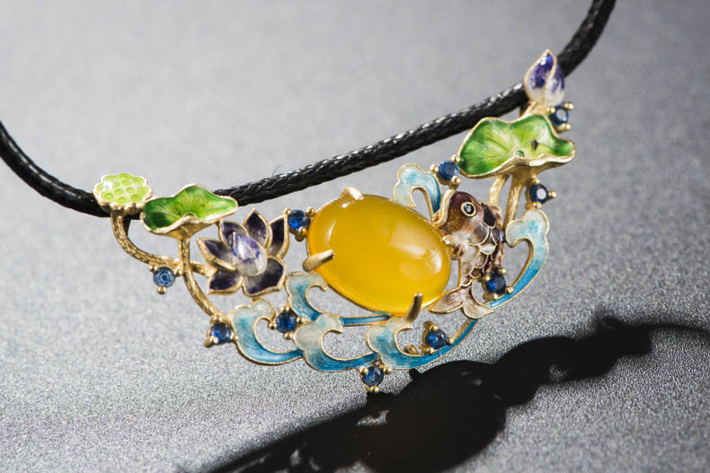 黃瑪瑙烤藍鍍金鯉魚吊墜